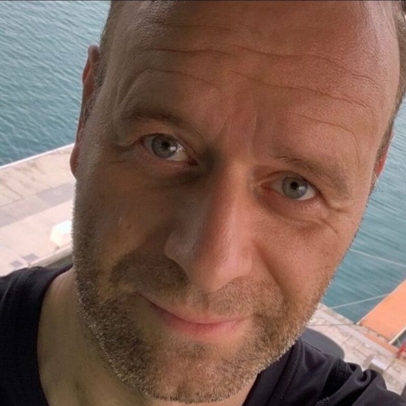 Знакомлюсь